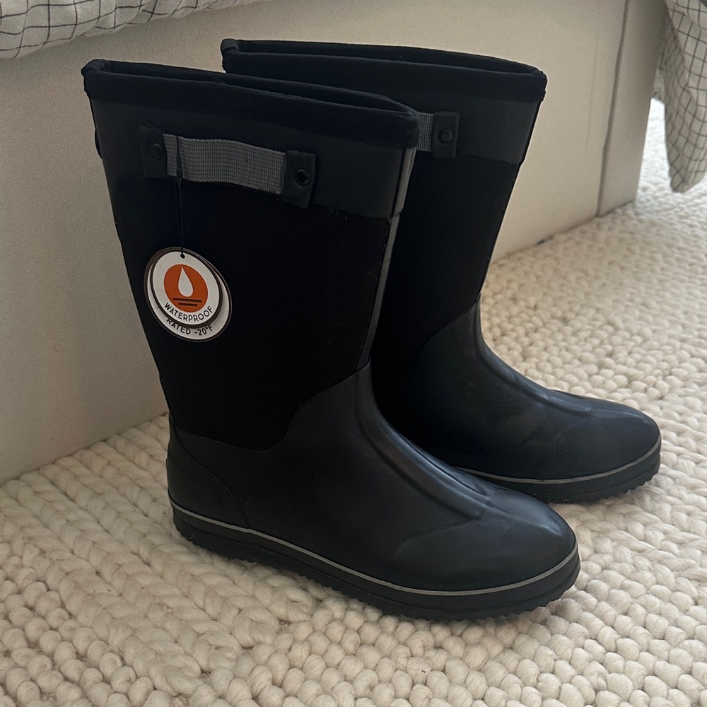 Women Northside Astrid Waterproof Insulated Neoprene Boot -new with tags size 7